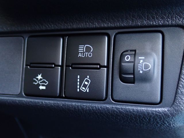 TOYOTA COROLLA AXIO 2020 Image 31