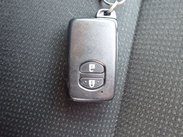 TOYOTA COROLLA AXIO 2020 Image 31