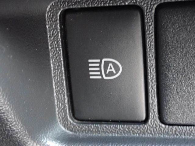 TOYOTA HIACE VAN 1.25T 2WD 2021 Image 31