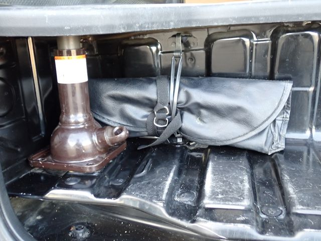 TOYOTA HIACE VAN 1.25T 2WD 2021 Image 31