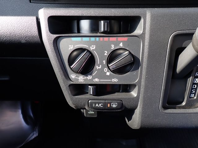 DAIHATSU HIJET CARGO 2023 Image 31