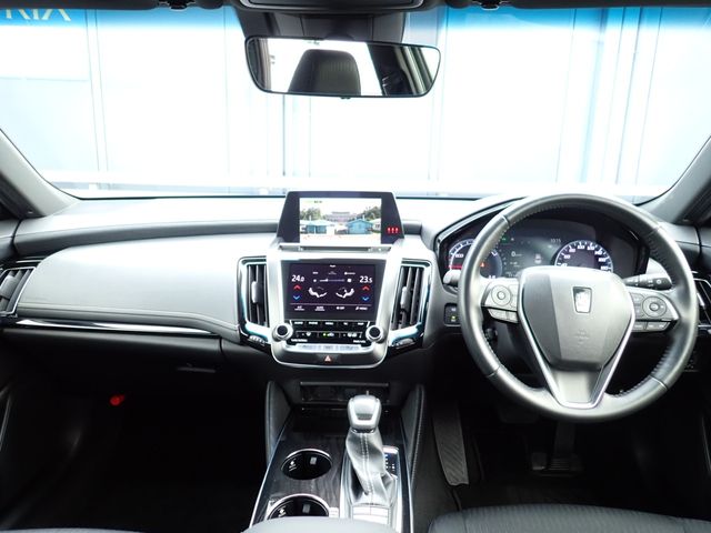 TOYOTA CROWN SEDAN HYBRID 2019 Image 31