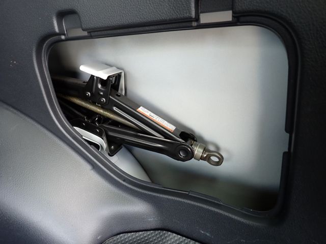 MAZDA FAMILIA VAN 2WD 2019 Image 31