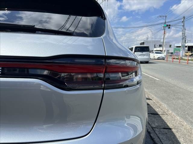 PORSCHE MACAN 2020 Image 31