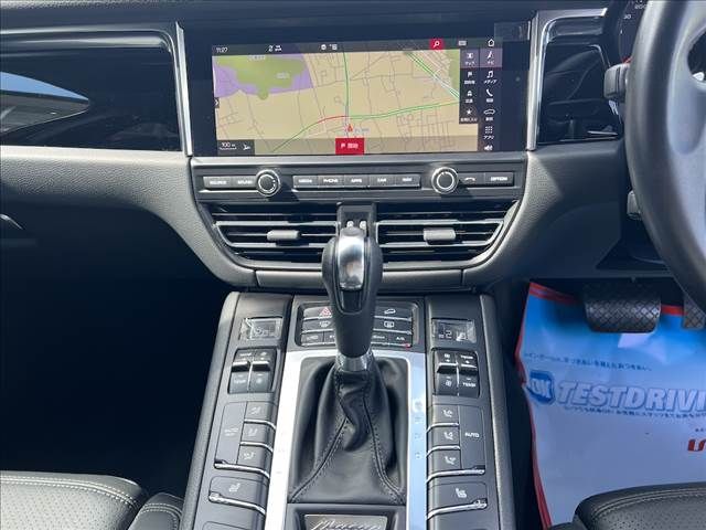 PORSCHE MACAN 2020 Image 31