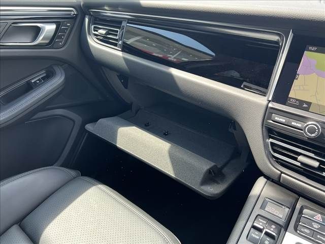 PORSCHE MACAN 2020 Image 31