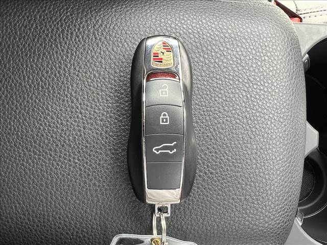 PORSCHE MACAN 2020 Image 31