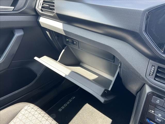 VOLKSWAGEN T-CROSS 2023 Image 31