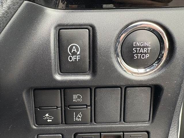 TOYOTA NOAH 2017 Image 31