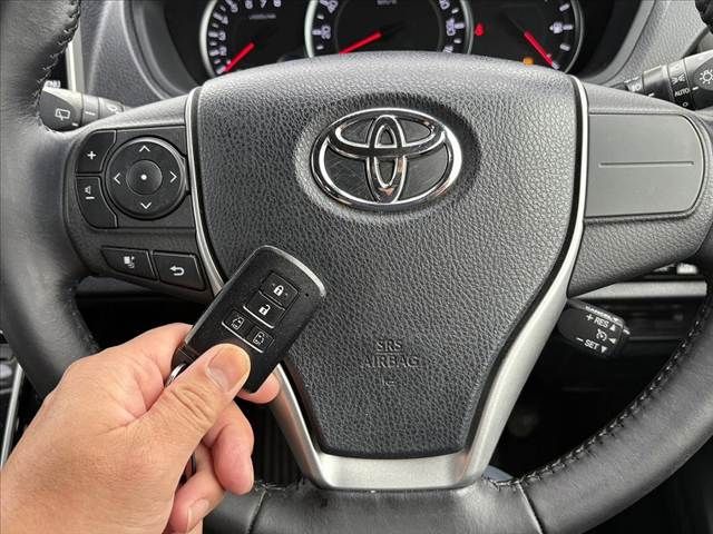 TOYOTA NOAH 2017 Image 31