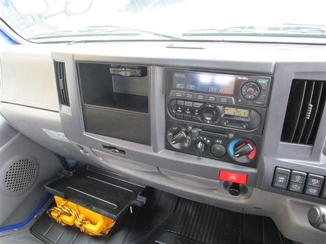 ISUZU  2018 Image 31