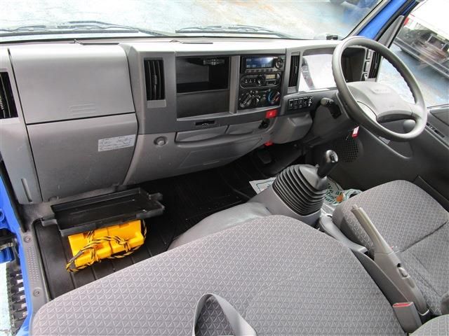 ISUZU  2018 Image 31