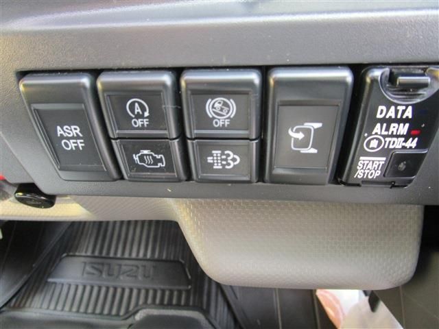 ISUZU  2018 Image 31