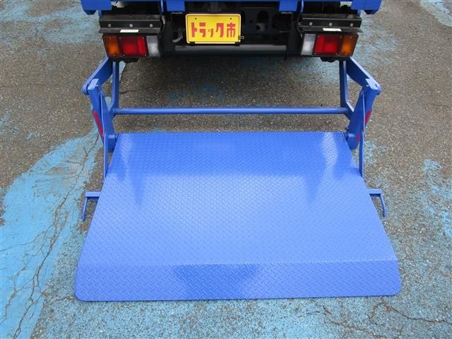 ISUZU  2018 Image 31