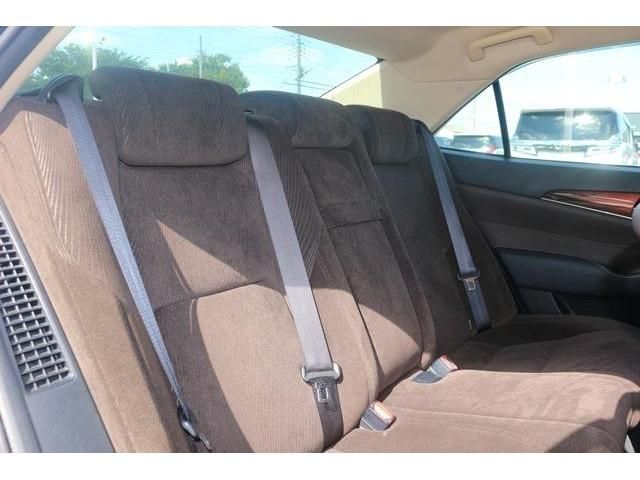 TOYOTA CROWN SEDAN HYBRID 2013 Image 31