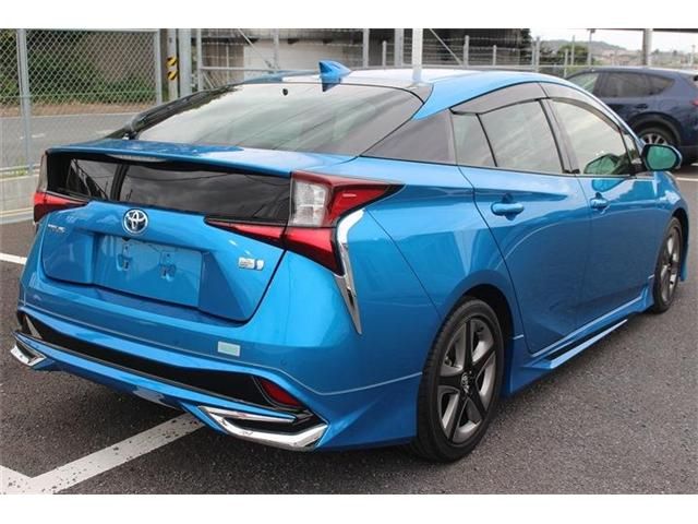 TOYOTA PRIUS 2019 Image 31