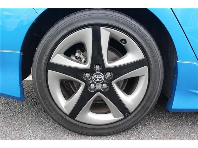 TOYOTA PRIUS 2019 Image 31