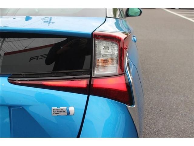 TOYOTA PRIUS 2019 Image 31