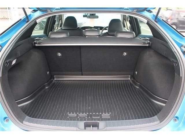 TOYOTA PRIUS 2019 Image 31