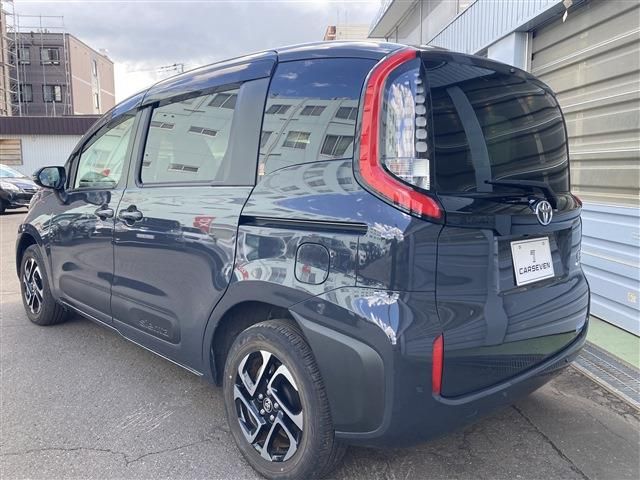 TOYOTA SIENTA HYBRID 2022 Image 31