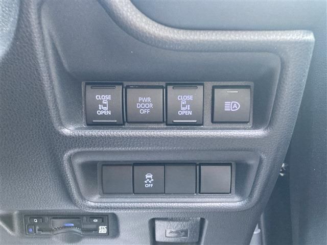 TOYOTA SIENTA HYBRID 2022 Image 31