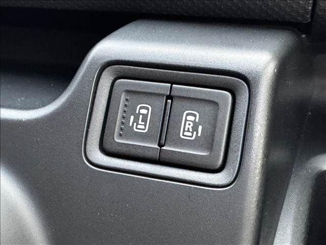 MITSUBISHI DELICA D2 2016 Image 31