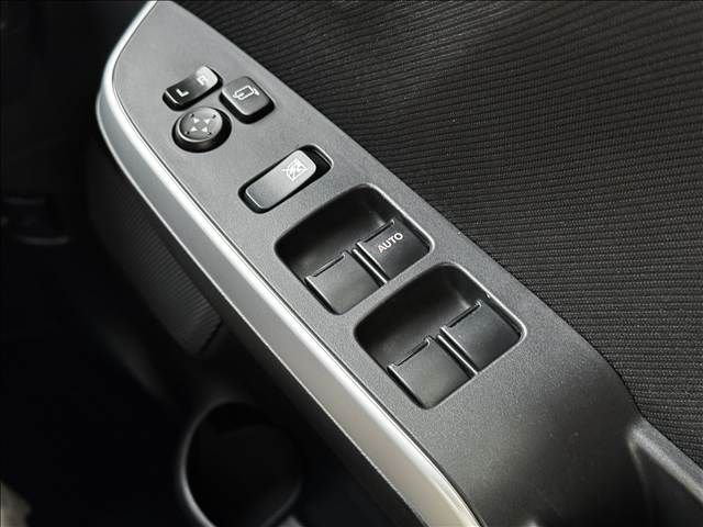 MITSUBISHI DELICA D2 2016 Image 31