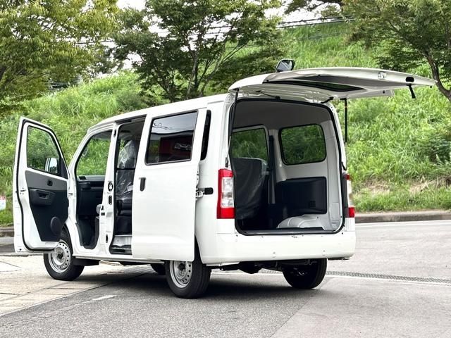 TOYOTA TOWNACE VAN 4WD 2025 Image 31