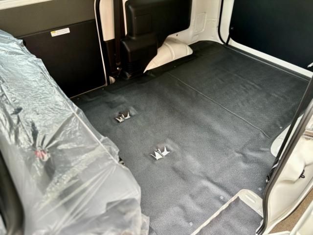 TOYOTA TOWNACE VAN 4WD 2025 Image 31