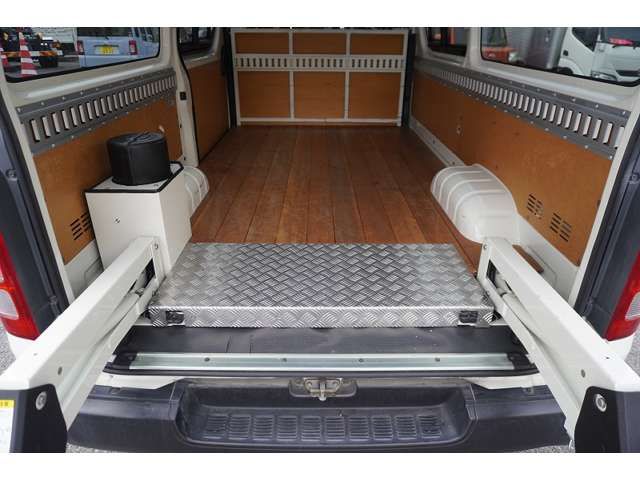 TOYOTA HIACE VAN 1.25T 2WD 2015 Image 31