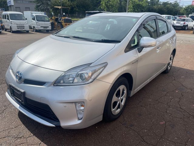 TOYOTA PRIUS 2013 Image 31