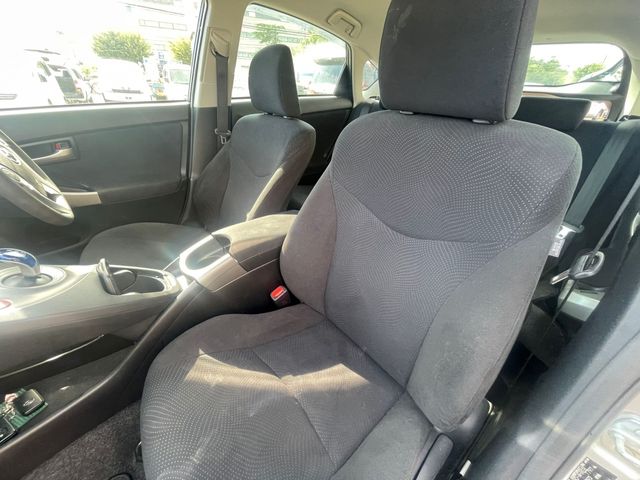 TOYOTA PRIUS 2013 Image 31