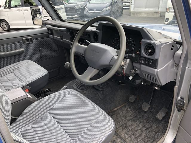 TOYOTA LANDCRUISER VAN 1991 Image 31