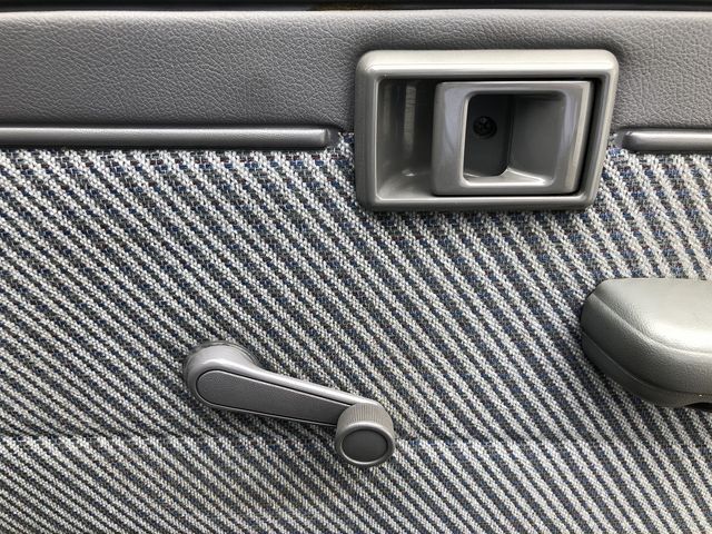 TOYOTA LANDCRUISER VAN 1991 Image 31