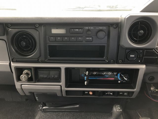 TOYOTA LANDCRUISER VAN 1991 Image 31