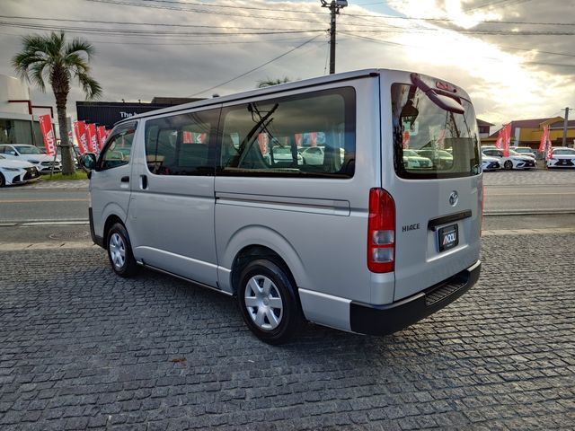 TOYOTA HIACE VAN 1.15T 2WD 2020 Image 31