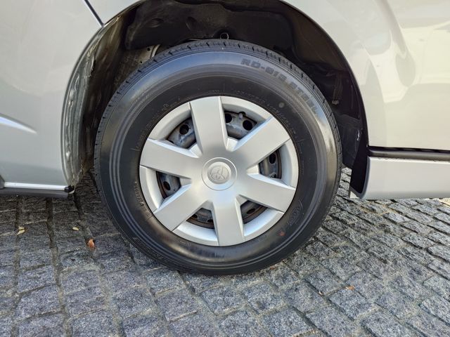 TOYOTA HIACE VAN 1.15T 2WD 2020 Image 31
