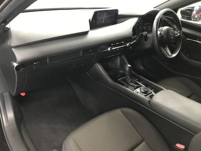 MAZDA 3 FASTBACK 2020 Image 31