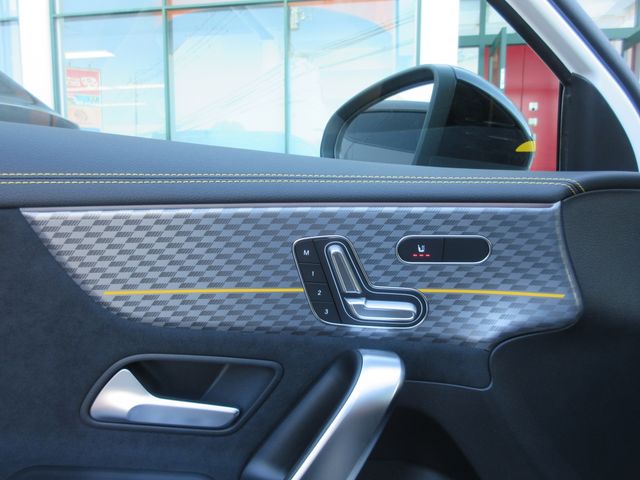 MERCEDES BENZ MERCEDES AMG A CLASS 2024 Image 31