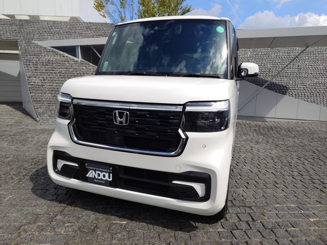 HONDA N BOX CUSTOM 2024 Image 31