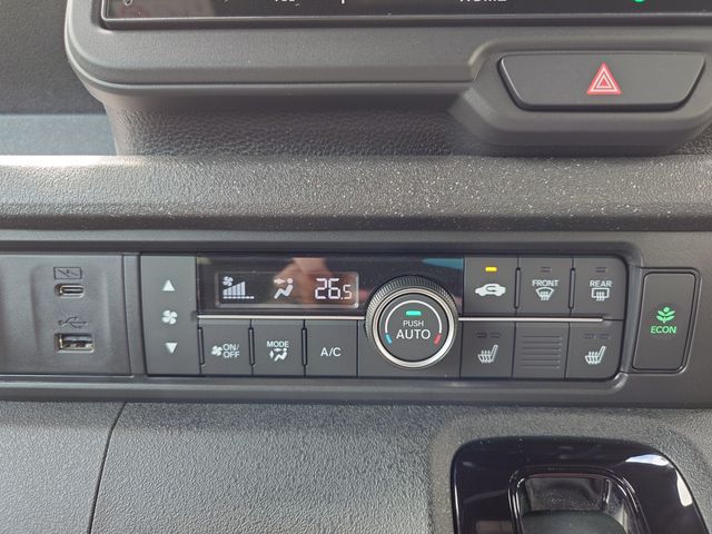 HONDA N BOX CUSTOM 2024 Image 31