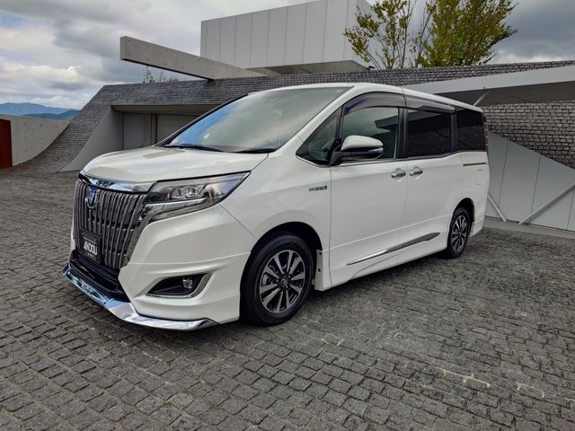 TOYOTA ESQUIRE HYBRID 2018 Image 31