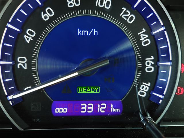 TOYOTA ESQUIRE HYBRID 2018 Image 31