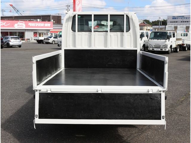 ISUZU ELF 2018 Image 31