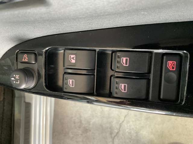 DAIHATSU TANTO CUSTOM 2014 Image 31