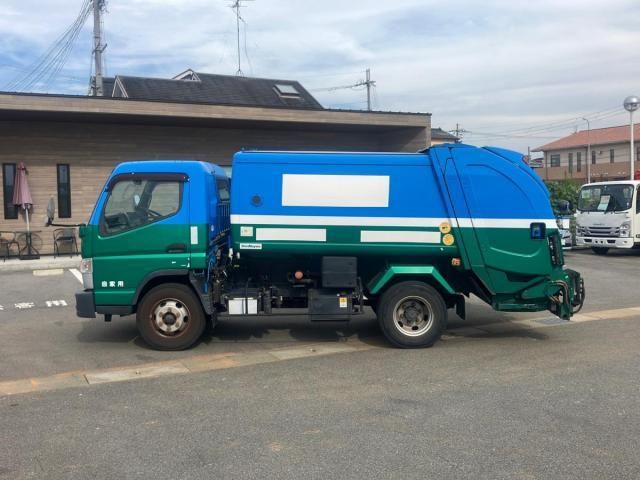 MITSUBISHI CANTER 2017 Image 31