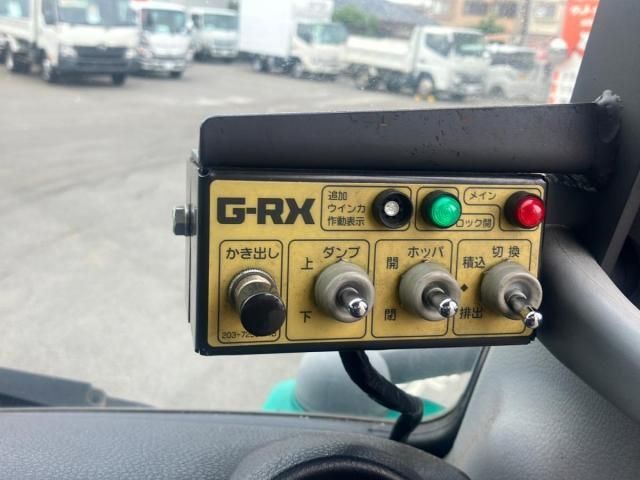 MITSUBISHI CANTER 2017 Image 31