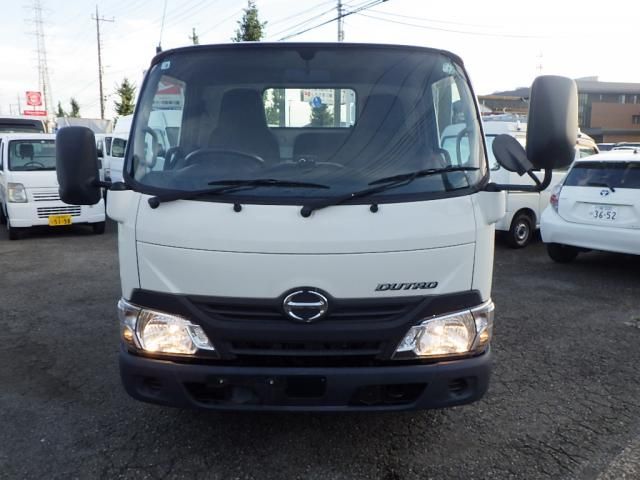 HINO DUTRO 2017 Image 31