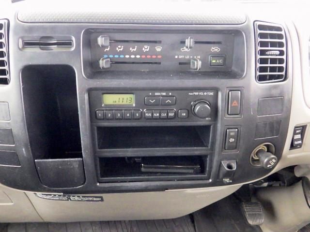 HINO DUTRO 2006 Image 31