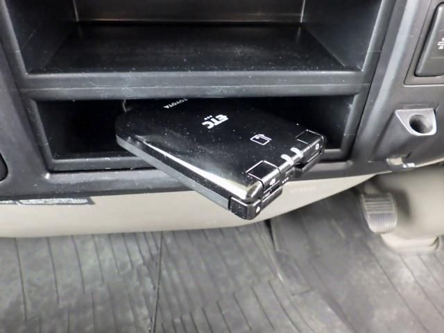 HINO DUTRO 2006 Image 31